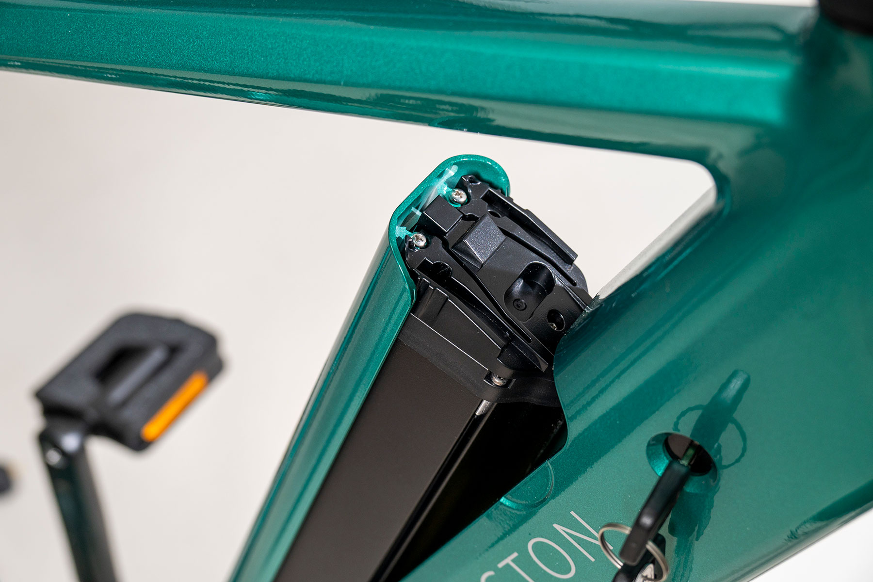 Remington Stride 2.0 Forest Green Batteri